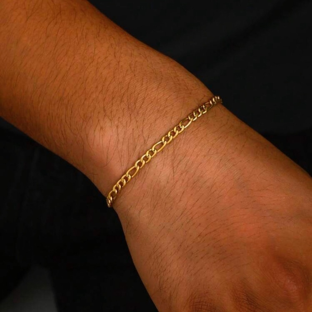 Men’s gold tone stainless steel stylish bracelet​​​